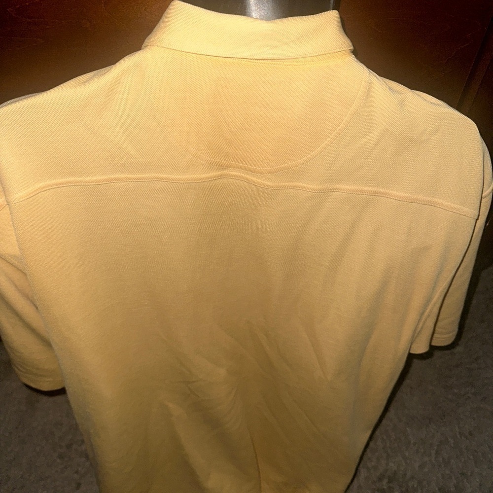 Men’s used Tommy Bahama yellow silk polo shirt size XL - Picture 4 of 4